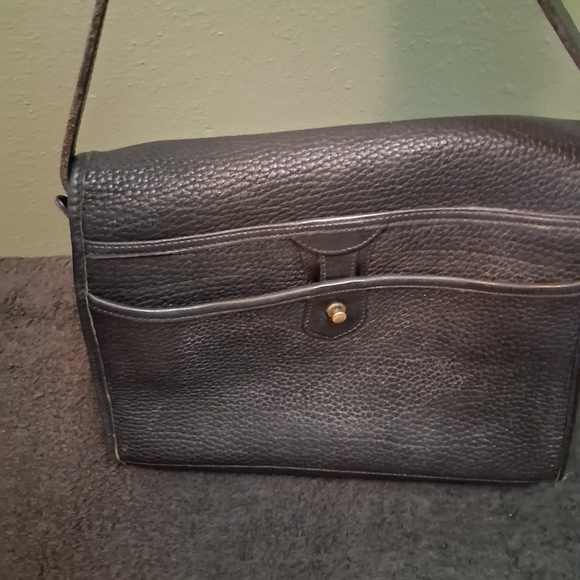 Black Leather Shoulder Bag - Picture 7 of 8